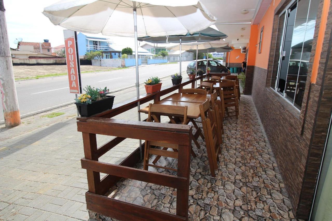Pousada Praia Da Fortaleza 450 Metros Do Parque Beto Carrero Com Cafe Da Manha Penha  Exterior photo